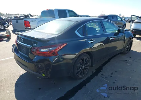 2017 Nissan Altima 2.5 Sr z USA, uszkodzony, nr VIN 1N4AL3AP3HC172502